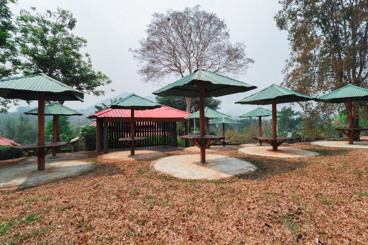 Oyo 758 Phufatara Resort Ban Mae Khachan Экстерьер фото